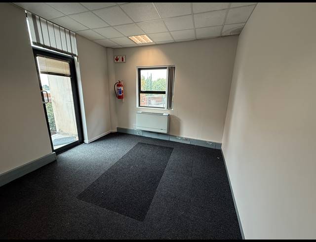 356M² OFFICE TO LET IN PARKTOWN